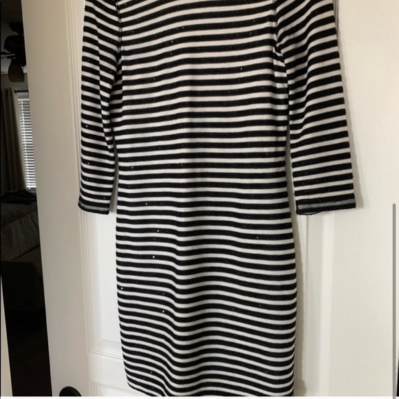 Express Sequin Dress 🖤 - Picture 4 of 5